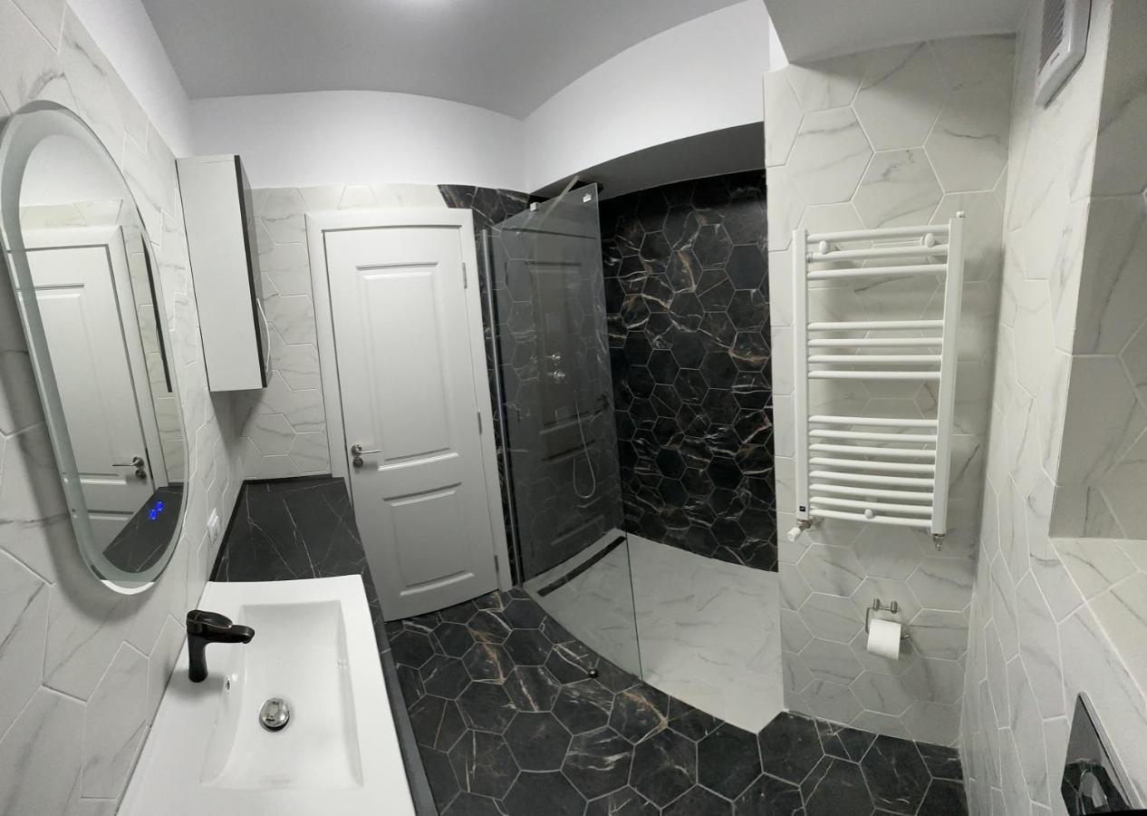 Appartement Apartament Lux Bacovia 2 à Bacău Extérieur photo