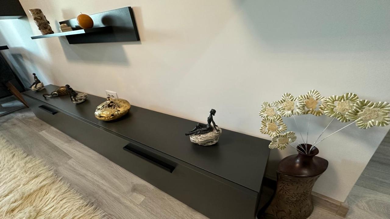 Appartement Apartament Lux Bacovia 2 à Bacău Extérieur photo